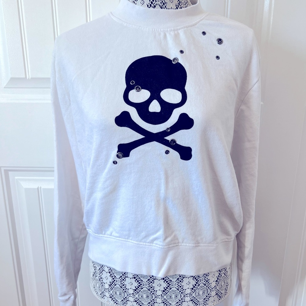 Soul Cycle White Women’s Skull sweatshirt / Size M